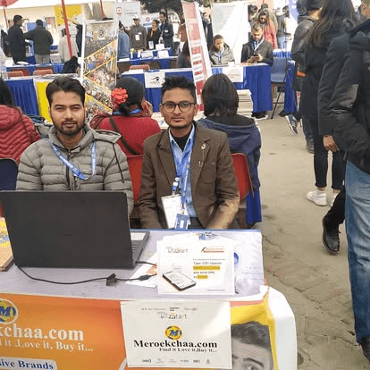 Early E-Commerce Booth at Tech Expo